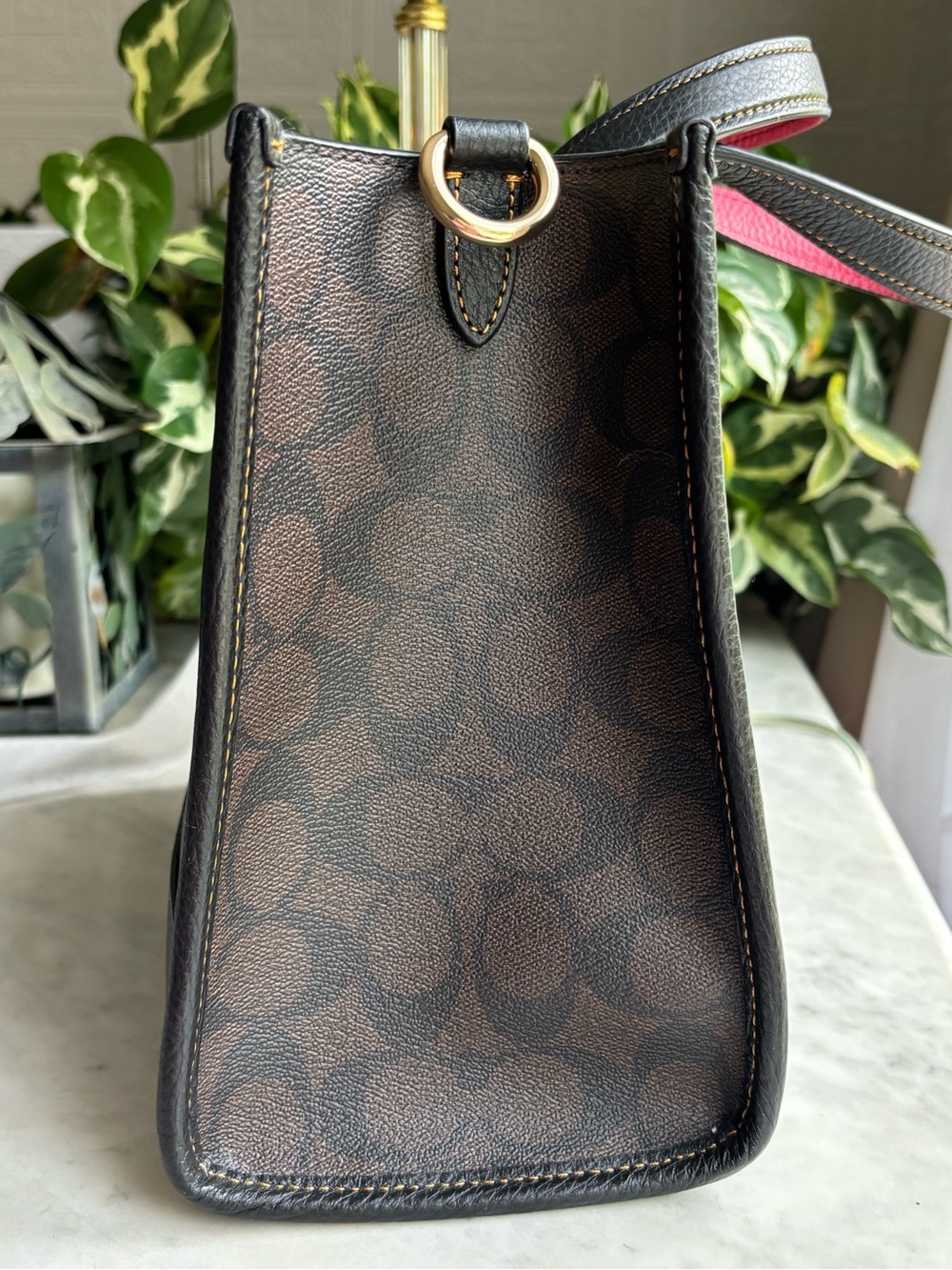 Coach Brown Signature NYC Skyline Apple Patch - Picture 6 of 11